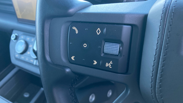 Land Rover Defender 2.0 P300 X-Dynamic HSE 90 3dr Auto Petrol Estate